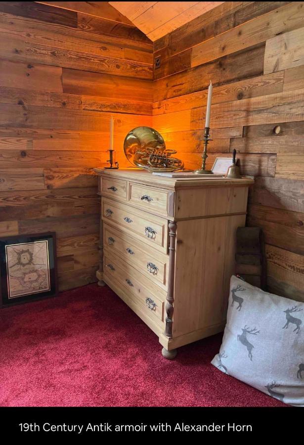 Chalet Romantic Private Superior Swiss With Hottub Lungern